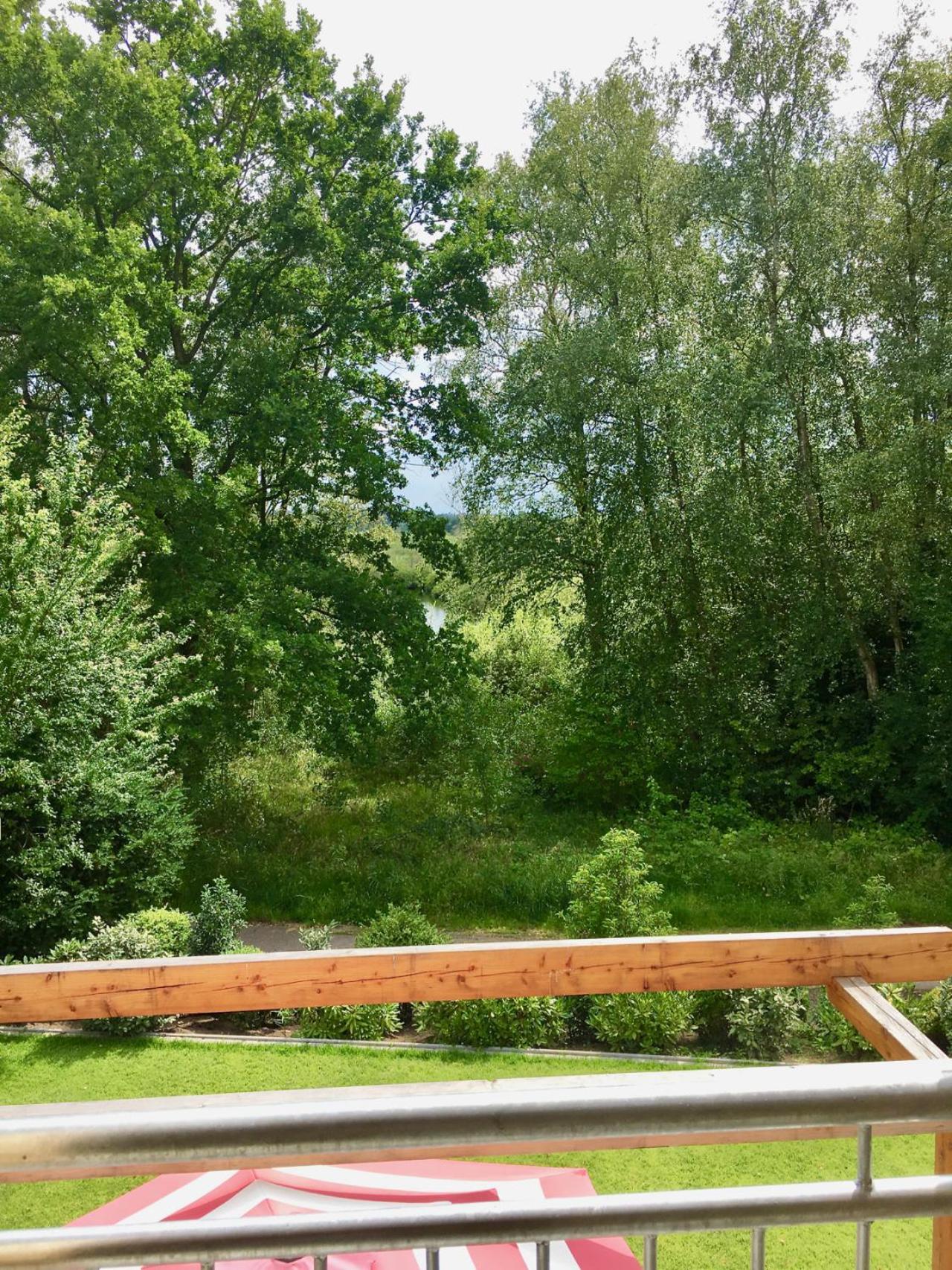 Moorblick! Grosse Dachwohnung Mit Kamin Und Sauna Leck Exterior foto